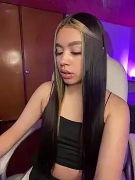 Karina16_pink from StripChat is Freechat
