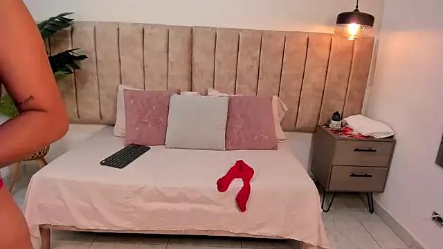 Karina_Harris from StripChat is Freechat