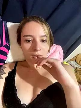 Karla-thomsom10 webcams show profile image 