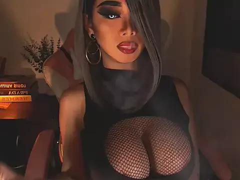 Explore our live girls sluts from our Custom and Multi clubs and checkout exclusive access to highly interactive content, such as shape, hair, titties, pussy type and many more.