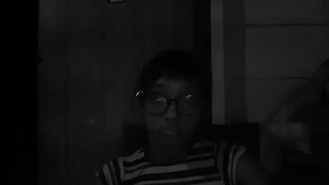 Karmakuro webcams show profile image 