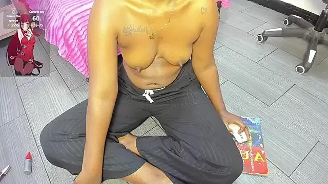 karol_eboony1 from StripChat is Freechat
