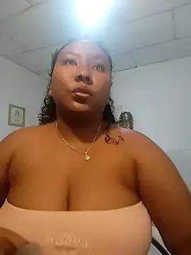 KaroldelaTorree from StripChat is Freechat