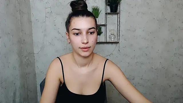Explore our live girls sluts from our Custom and Multi clubs and checkout exclusive access to highly interactive content, such as shape, hair, titties, pussy type and many more.