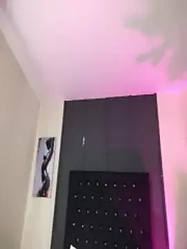 Kataaleya__12 webcams show profile image 