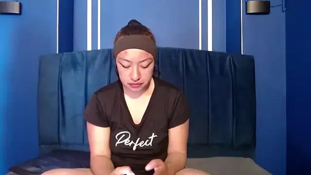 Kataleyaa2_ from StripChat is Freechat