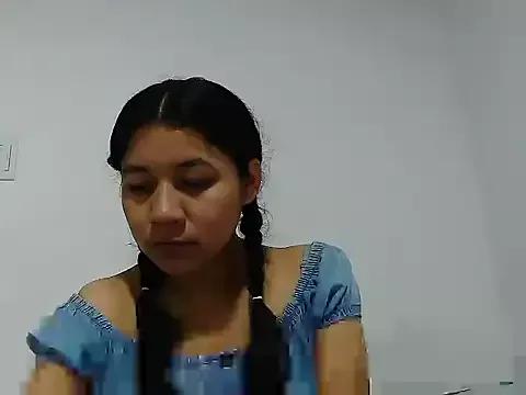 Explore our live girls sluts from our Custom and Multi clubs and checkout exclusive access to highly interactive content, such as shape, hair, titties, pussy type and many more.