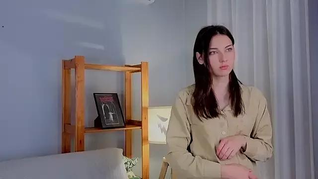 KateCahee from StripChat is Freechat