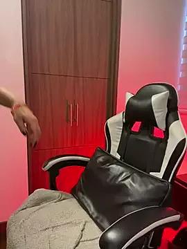 KateDeLatorre from StripChat is Freechat