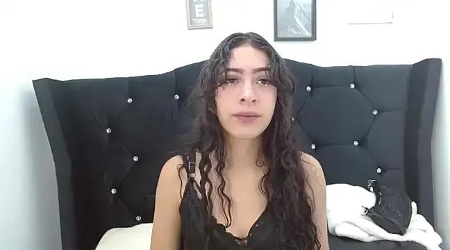 Explore our live girls sluts from our Custom and Multi clubs and checkout exclusive access to highly interactive content, such as shape, hair, titties, pussy type and many more.