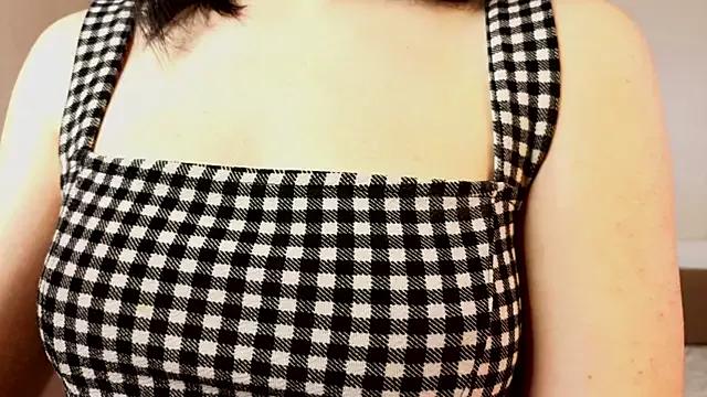 KateSmitx from StripChat is Freechat