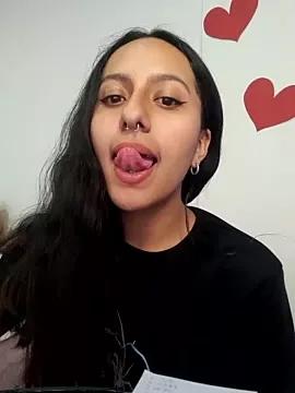 Explore our live girls sluts from our Custom and Multi clubs and checkout exclusive access to highly interactive content, such as shape, hair, titties, pussy type and many more.