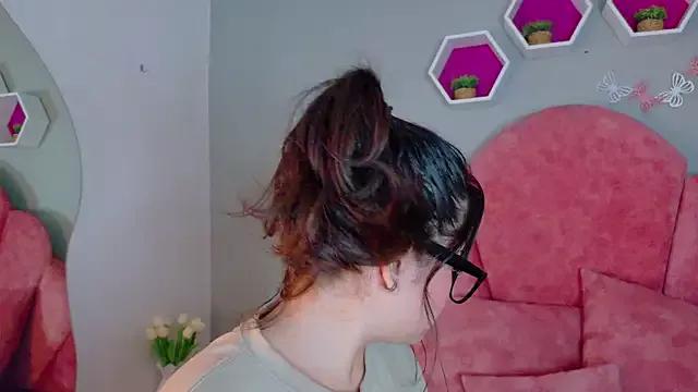 Explore our live girls sluts from our Custom and Multi clubs and checkout exclusive access to highly interactive content, such as shape, hair, titties, pussy type and many more.