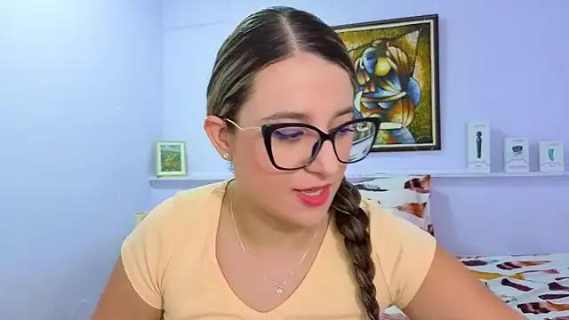 katiaa_lovv from StripChat is Freechat