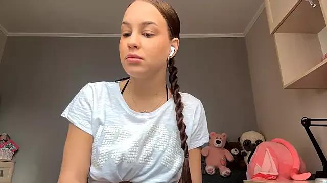 KAtieSim webcams show profile image 