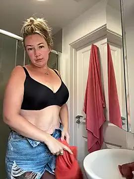 KatrinaTheMilf69 webcams show profile image 