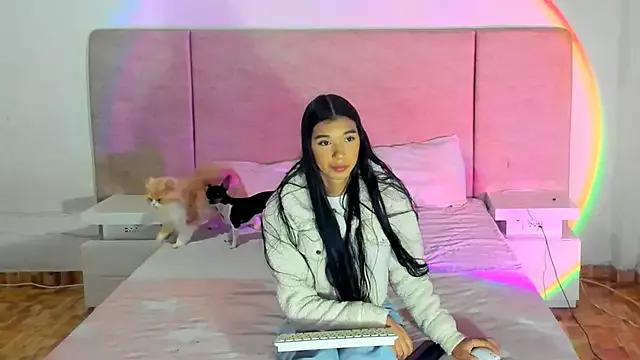 katt_pelaez from StripChat