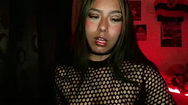 Katta_ossa from StripChat
