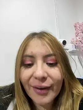 Explore our live girls sluts from our Custom and Multi clubs and checkout exclusive access to highly interactive content, such as shape, hair, titties, pussy type and many more.