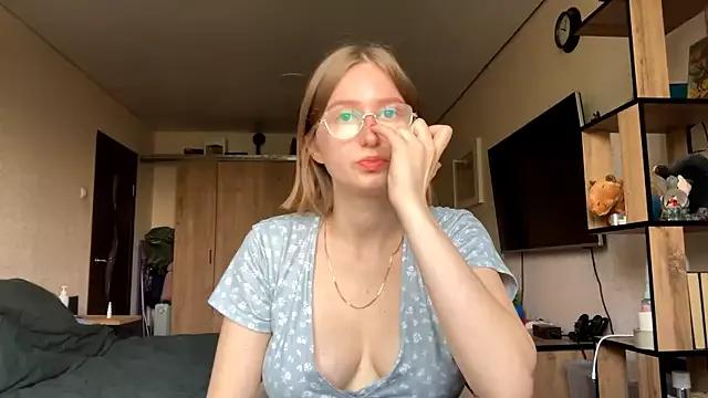 KATTIE_SLOWFiRE from StripChat is Freechat