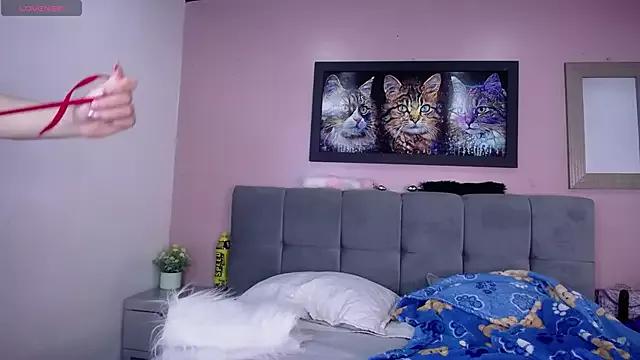 Explore our live girls sluts from our Custom and Multi clubs and checkout exclusive access to highly interactive content, such as shape, hair, titties, pussy type and many more.