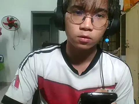 Kave2033 webcams show profile image 