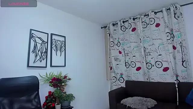 Kaylaa_Cooper from StripChat is Freechat