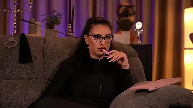 kelly_kent from StripChat
