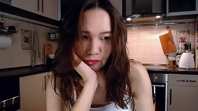 Kelly_Yon from StripChat is Freechat