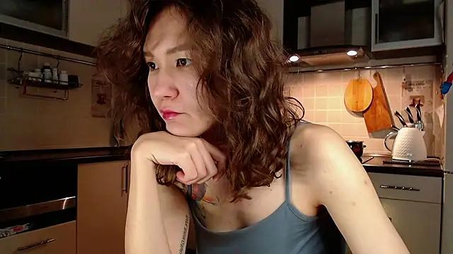 Kelly_Yon from StripChat