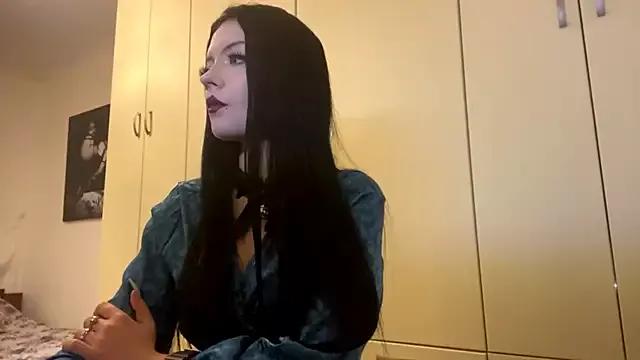 KellyAngie from StripChat