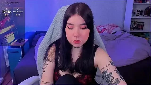 Explore our live girls sluts from our Custom and Multi clubs and checkout exclusive access to highly interactive content, such as shape, hair, titties, pussy type and many more.