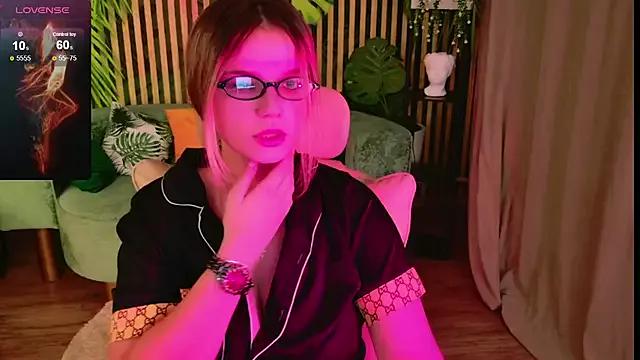 KellyHayden from StripChat