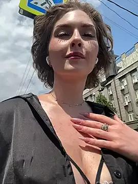 KellyKeler from StripChat is Freechat