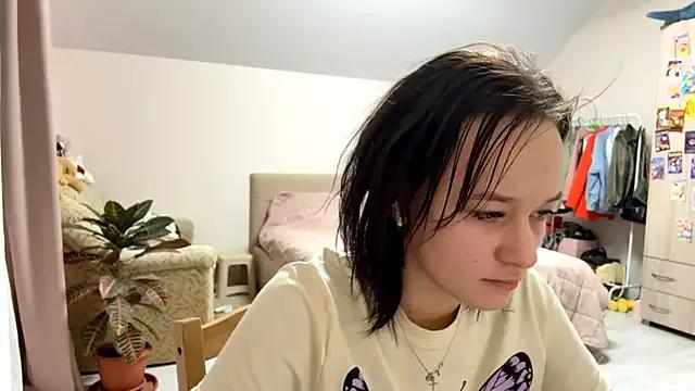 Explore our live girls sluts from our Custom and Multi clubs and checkout exclusive access to highly interactive content, such as shape, hair, titties, pussy type and many more.