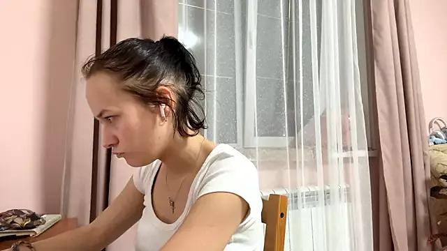 KellySayli from StripChat is Freechat