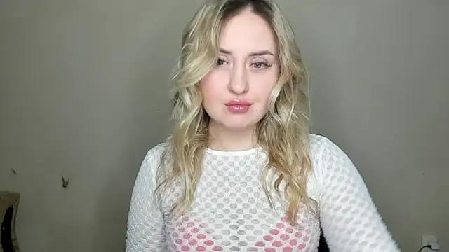 KennaJamess8 from StripChat