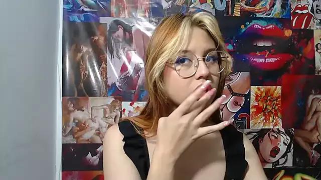 Khassia_Queen from StripChat is Freechat