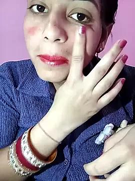 Kiaara01 webcams show profile image 