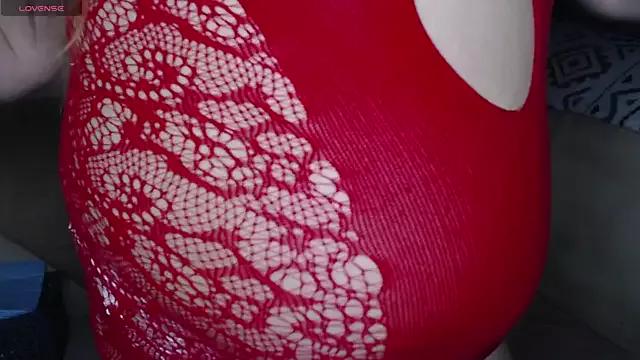 Kiciapl from StripChat