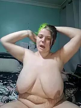 Kiki_06 from StripChat is Freechat