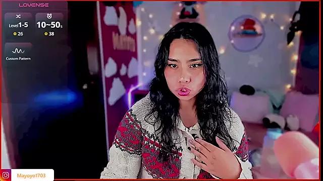 kiki_cavilll from StripChat