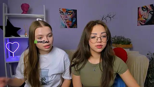 kiki_swan from StripChat