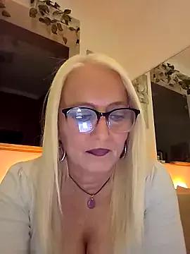 kikkastar from StripChat