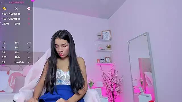 Explore our live girls sluts from our Custom and Multi clubs and checkout exclusive access to highly interactive content, such as shape, hair, titties, pussy type and many more.