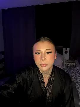 Explore our live girls sluts from our Custom and Multi clubs and checkout exclusive access to highly interactive content, such as shape, hair, titties, pussy type and many more.