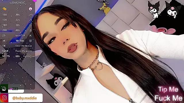 Explore our live girls sluts from our Custom and Multi clubs and checkout exclusive access to highly interactive content, such as shape, hair, titties, pussy type and many more.