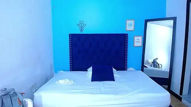 kinky_redhead18 from StripChat