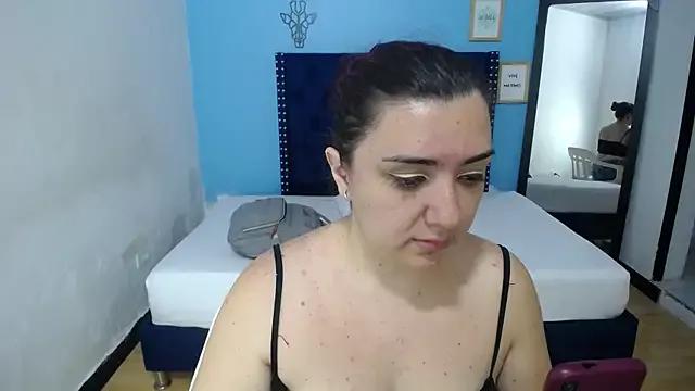 kinky_redhead18 from StripChat