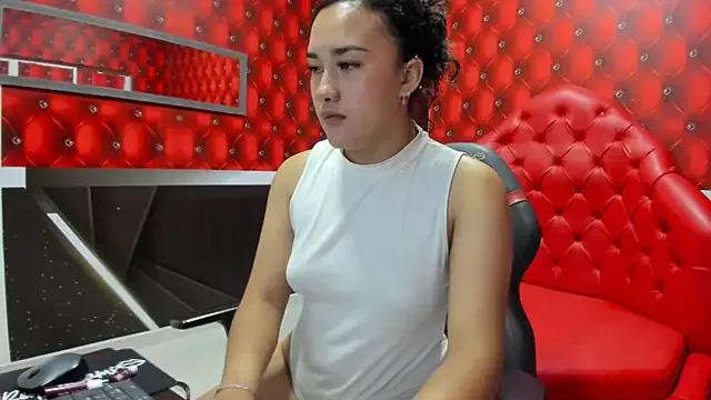 Kira_Naughty from StripChat is Freechat